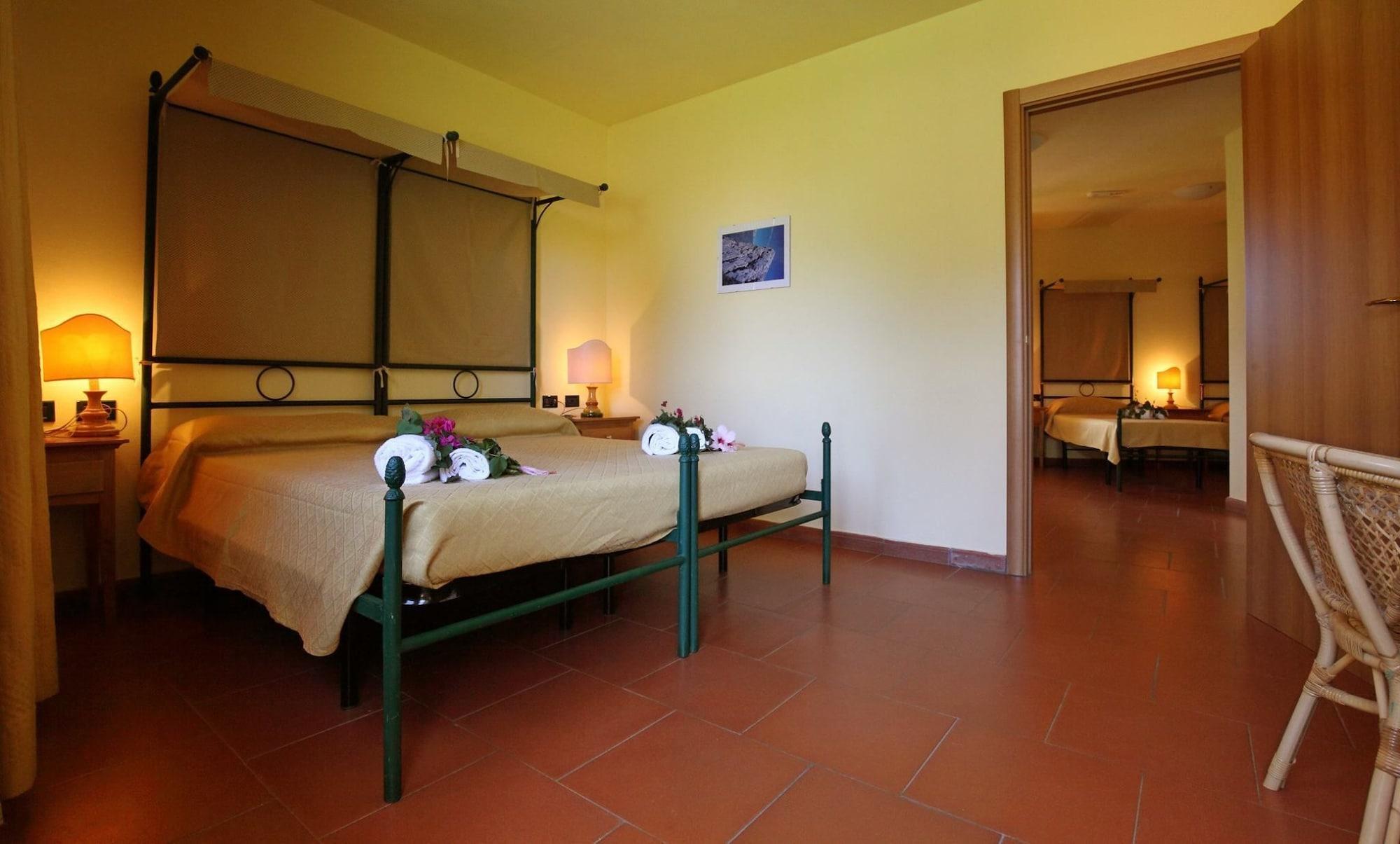 Marina Del Marchese Beach Resort Botricello Exterior foto