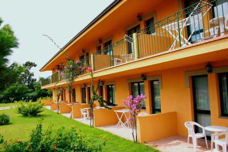 Marina Del Marchese Beach Resort Botricello Exterior foto